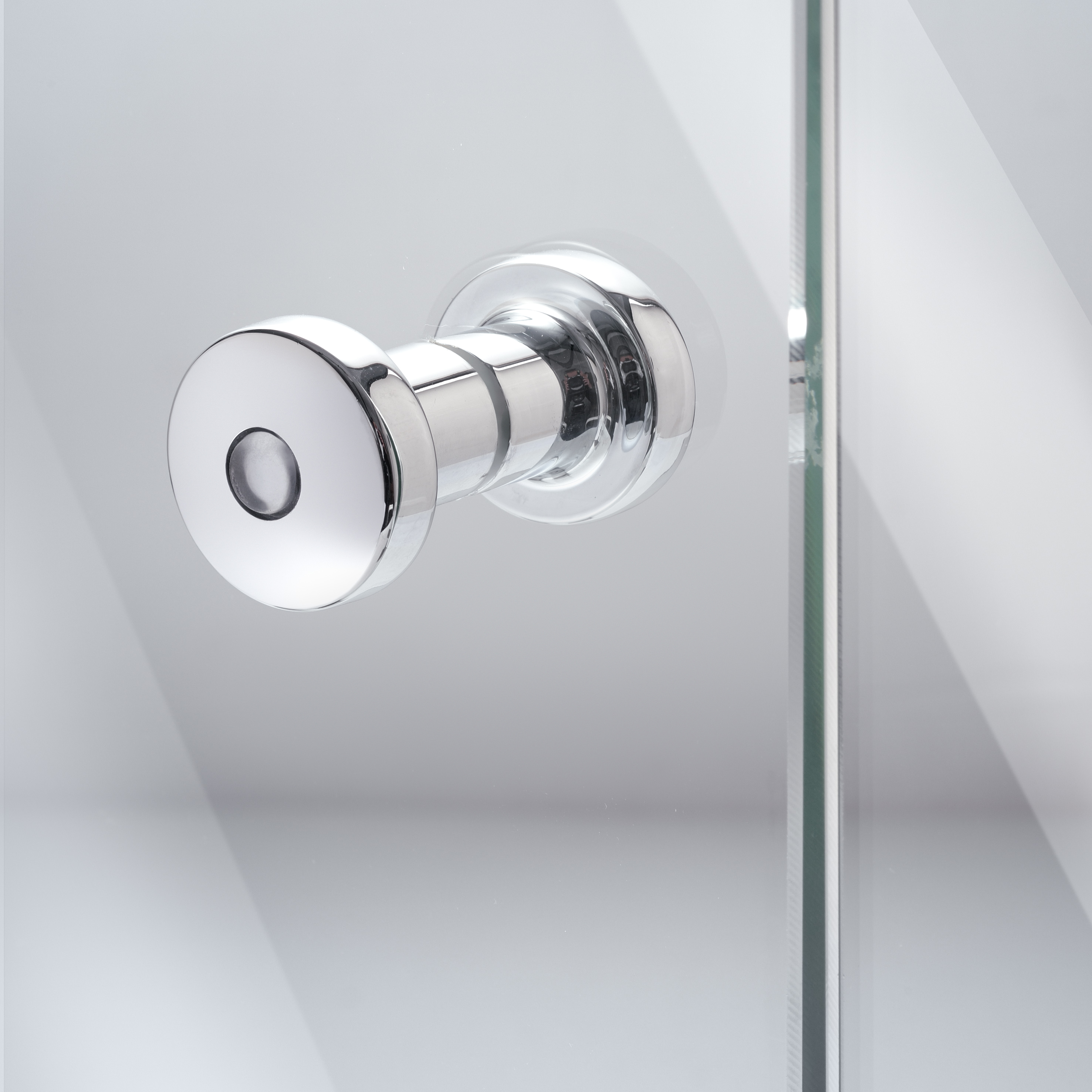 Duschtürgriff in Chrom an Glastür